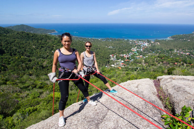 Try abseiling and climbing in our beginner-friendly course 'On The Rocks' on Koh Tao with expert guides and stunning tropical views.